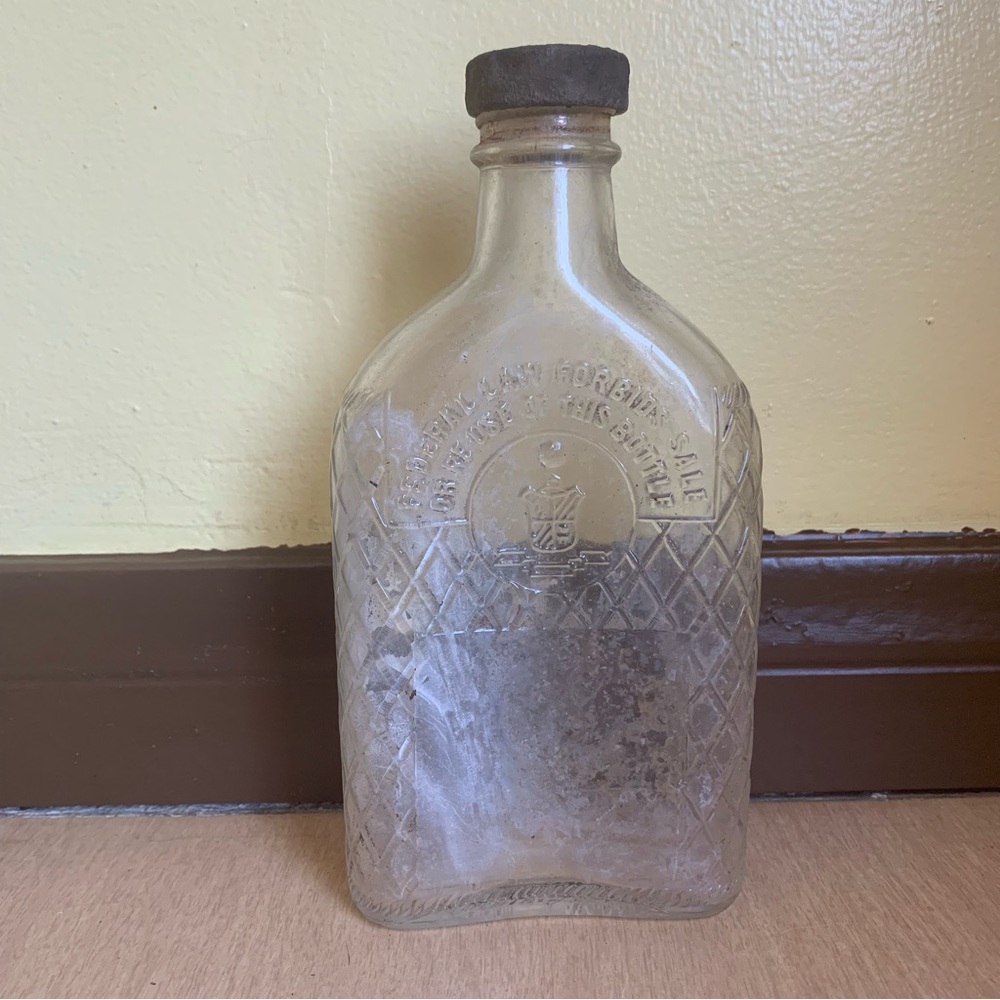 Vintage Prohibition Empty Federal law forbids sale or reuse of this bott…